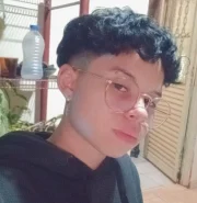Emily Diniz